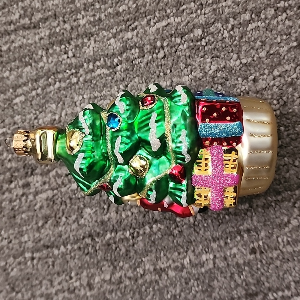 Christmas tree ornaments,  🎄 - Picture 3 of 14
